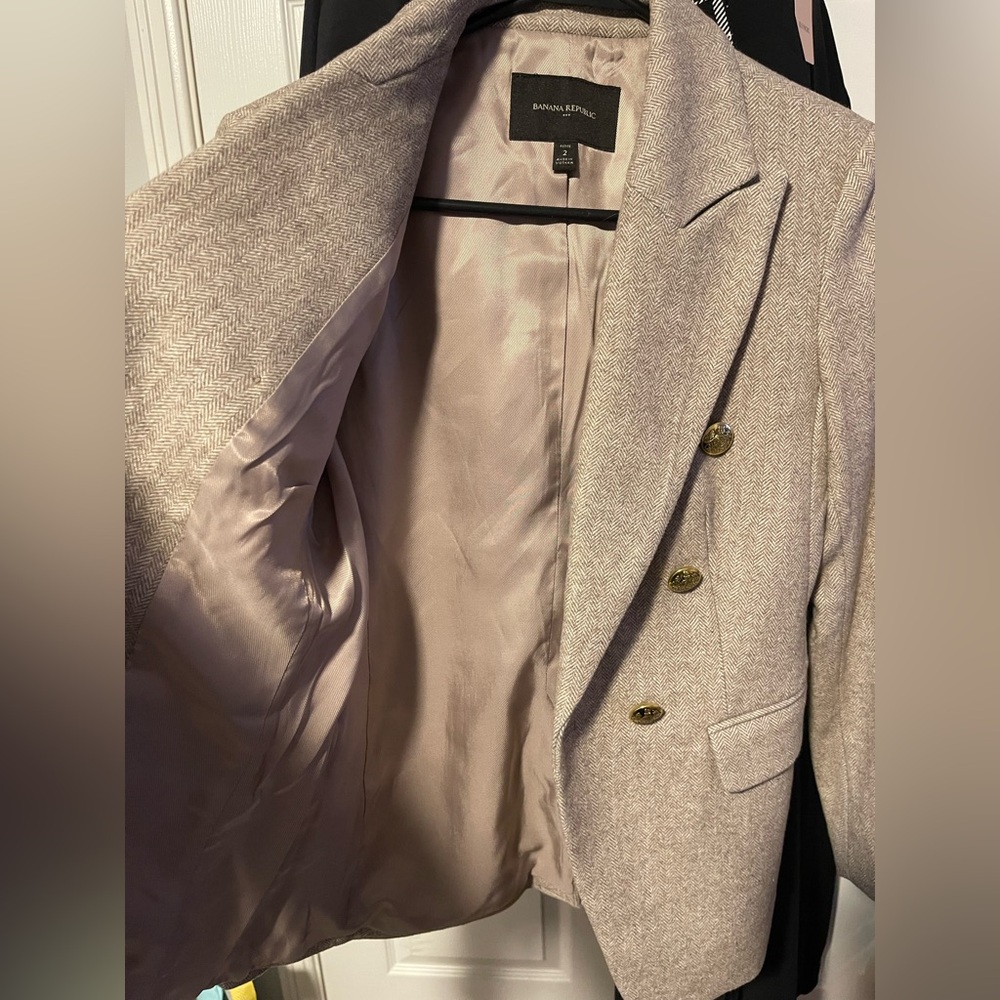 Banana Republic Herringbone Tweed Double-Breasted Blazer Beige with Gold Buttons - Picture 5 of 8